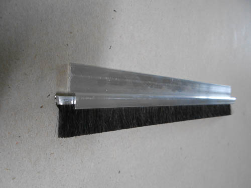 Streifenbürste in h-Profil